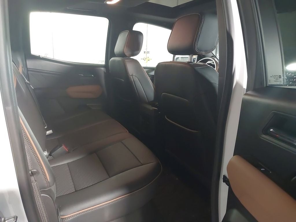 2025 GMC Canyon AT4