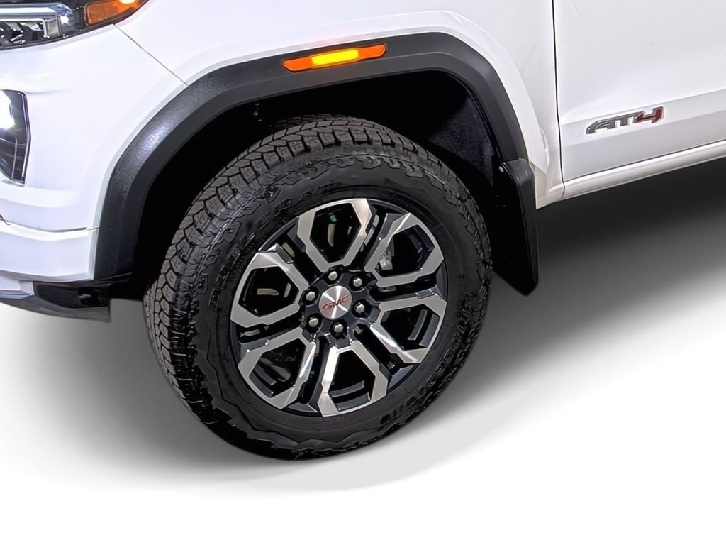2024 GMC Canyon AT4