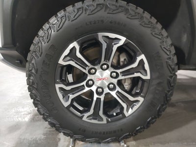 2024 GMC Canyon AT4