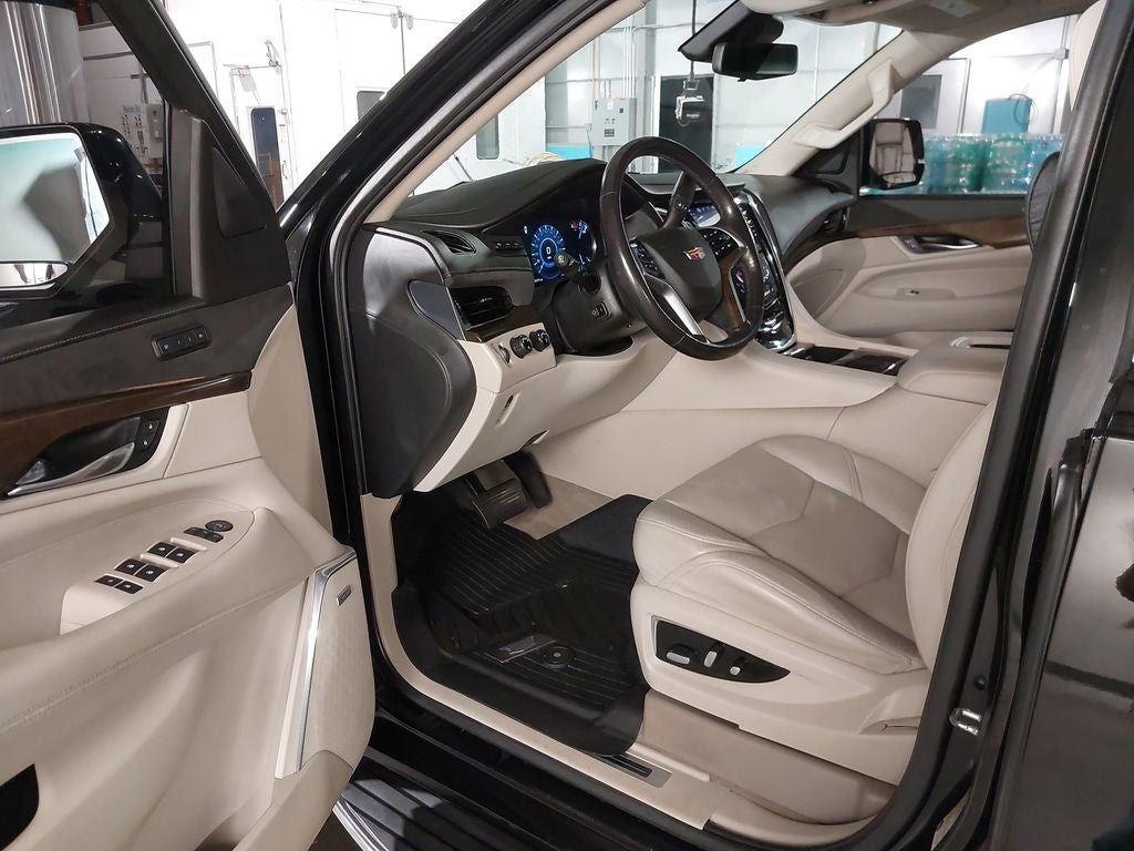 2020 Cadillac Escalade Premium Luxury