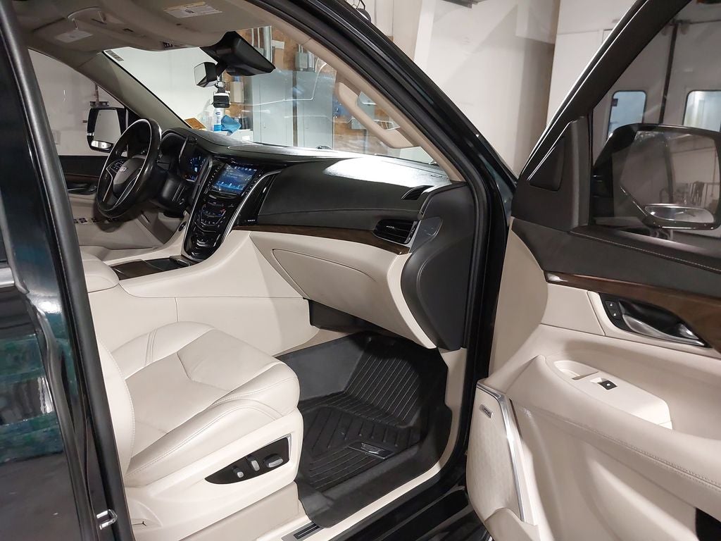 2020 Cadillac Escalade Premium Luxury