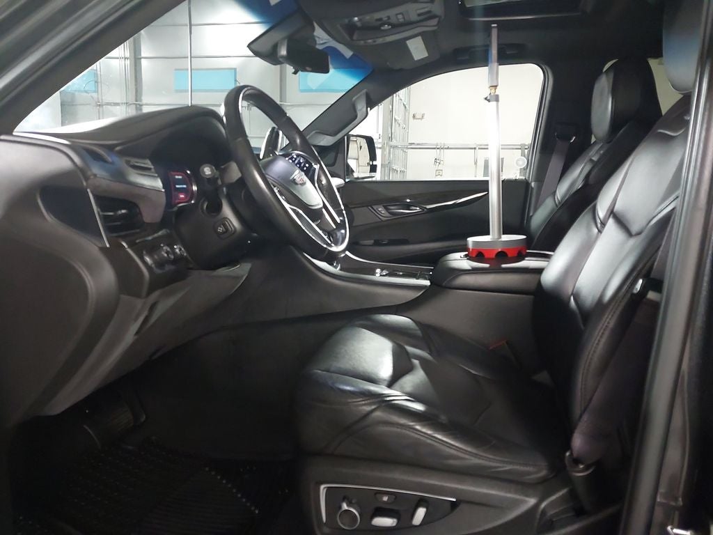 2017 Cadillac Escalade Platinum