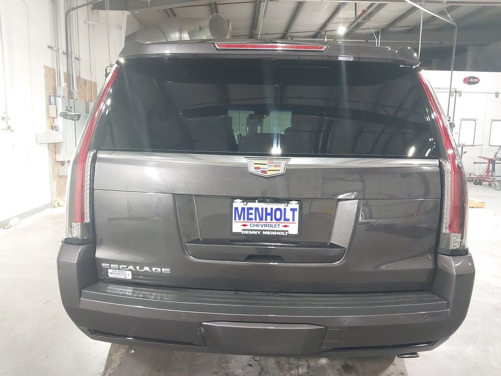 2017 Cadillac Escalade Platinum