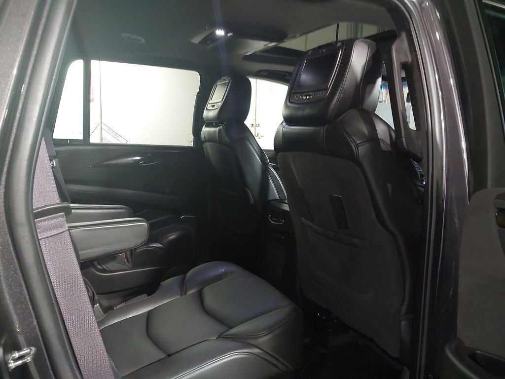 2017 Cadillac Escalade Platinum