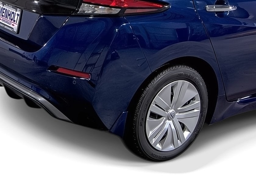 2025 Nissan LEAF S