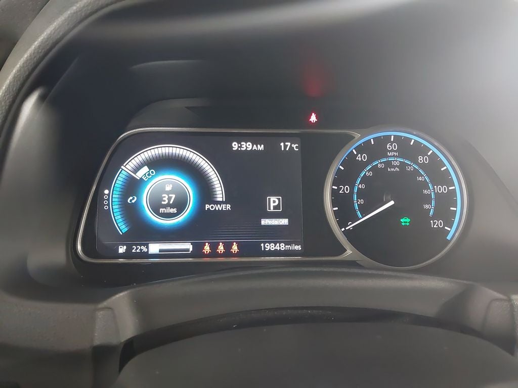 2025 Nissan LEAF S