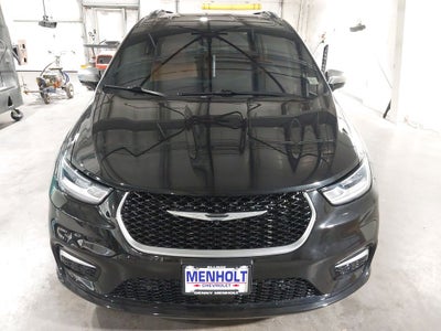 2023 Chrysler Pacifica Hybrid Pinnacle