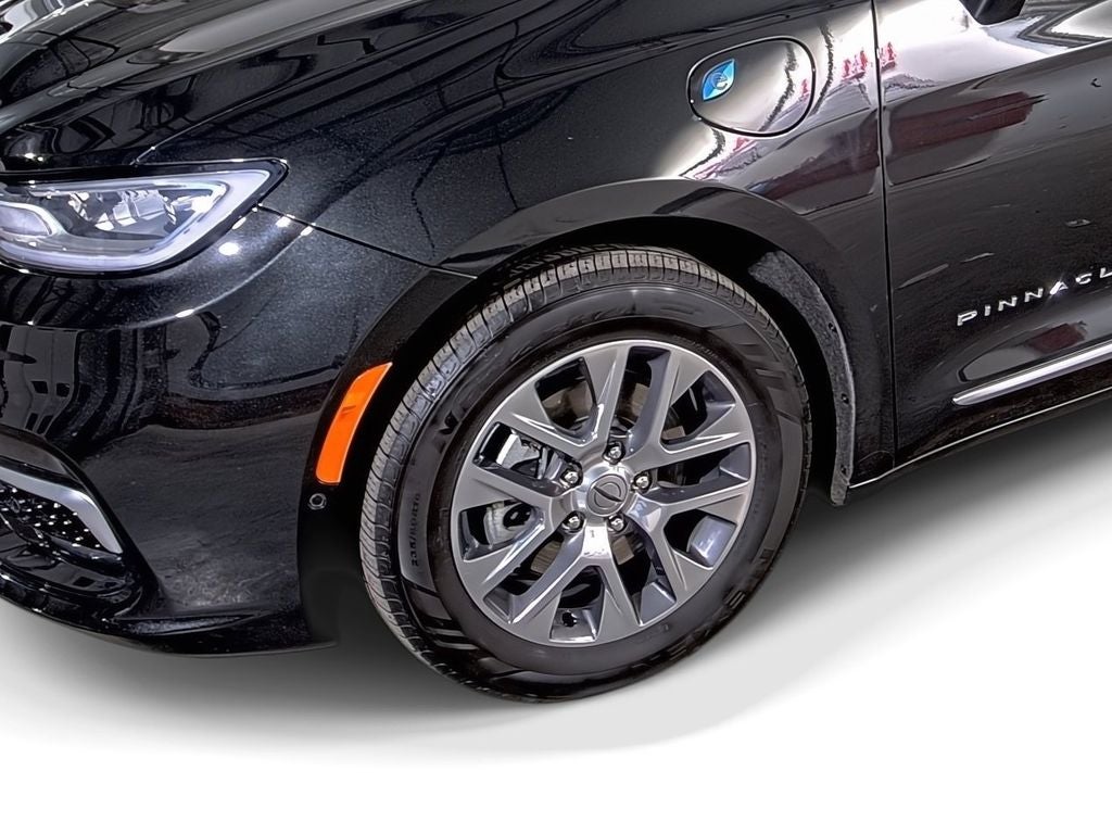 2023 Chrysler Pacifica Hybrid Pinnacle