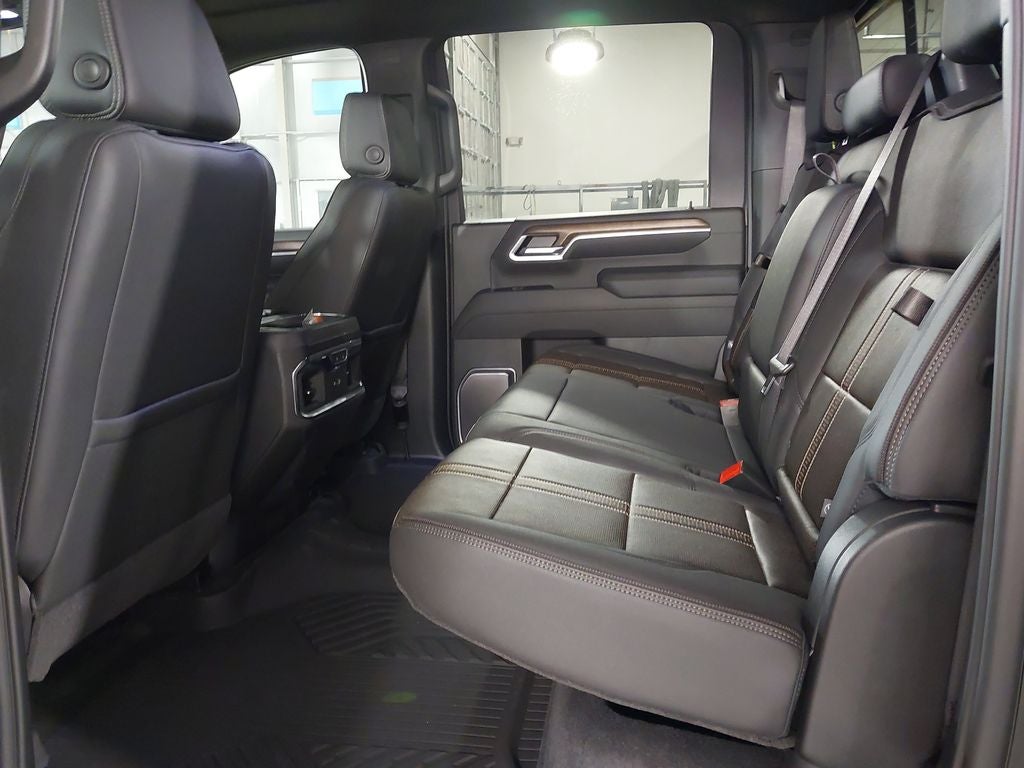 2026 Chevrolet Silverado 3500 HD High Country