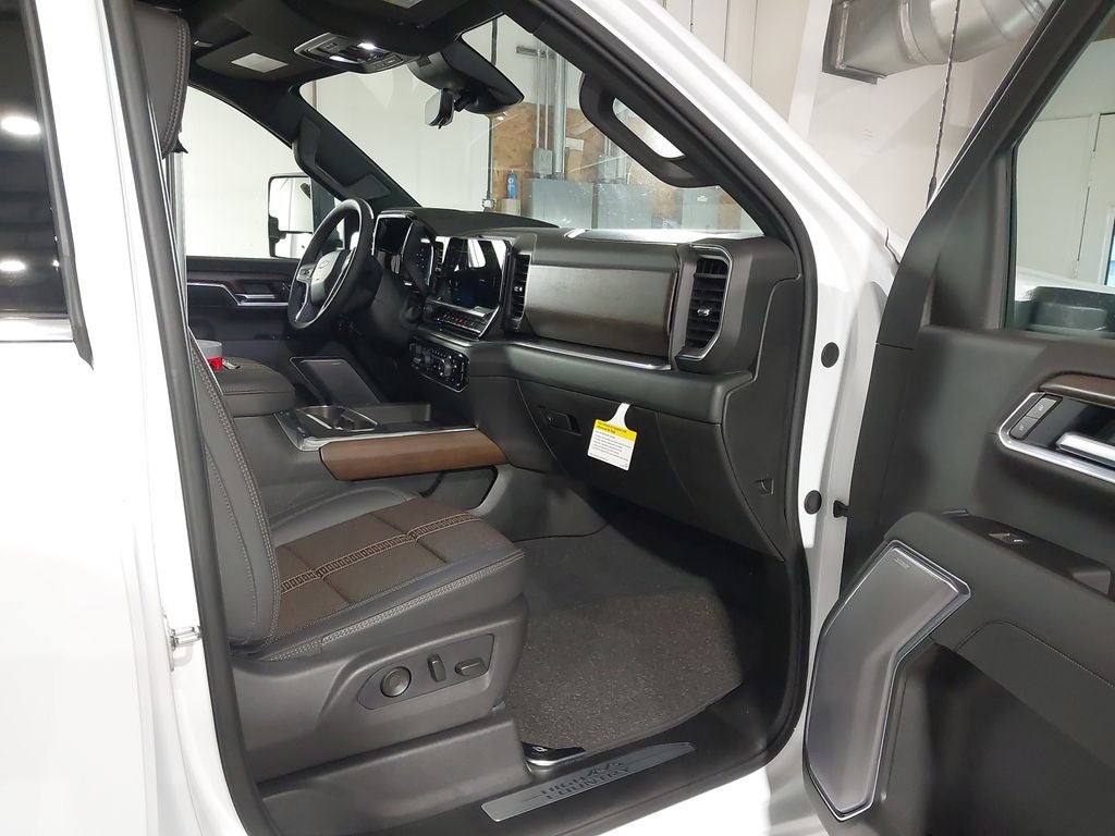 2026 Chevrolet Silverado 3500 HD High Country