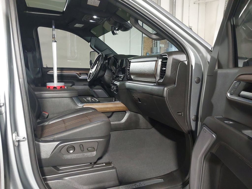 2024 Chevrolet Silverado 3500 HD High Country