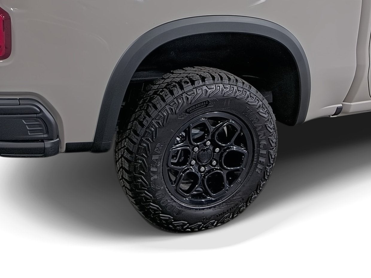 2026 Chevrolet Silverado 1500 ZR2 - Photo 12