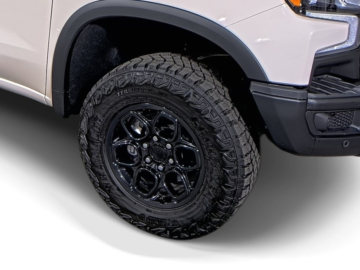 2026 Chevrolet Silverado 1500 ZR2 - Photo 14