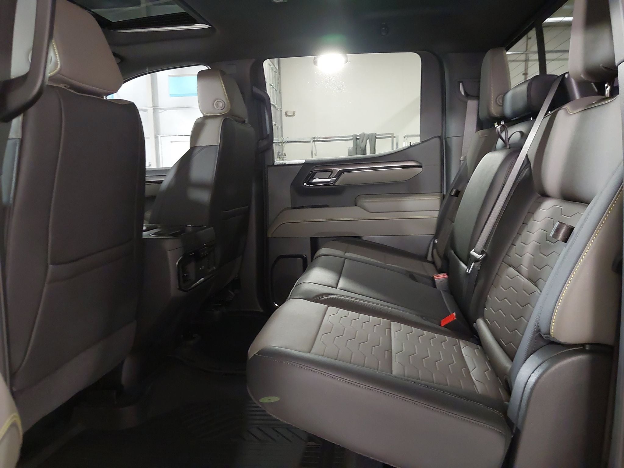 2026 Chevrolet Silverado 1500 ZR2 - Photo 20