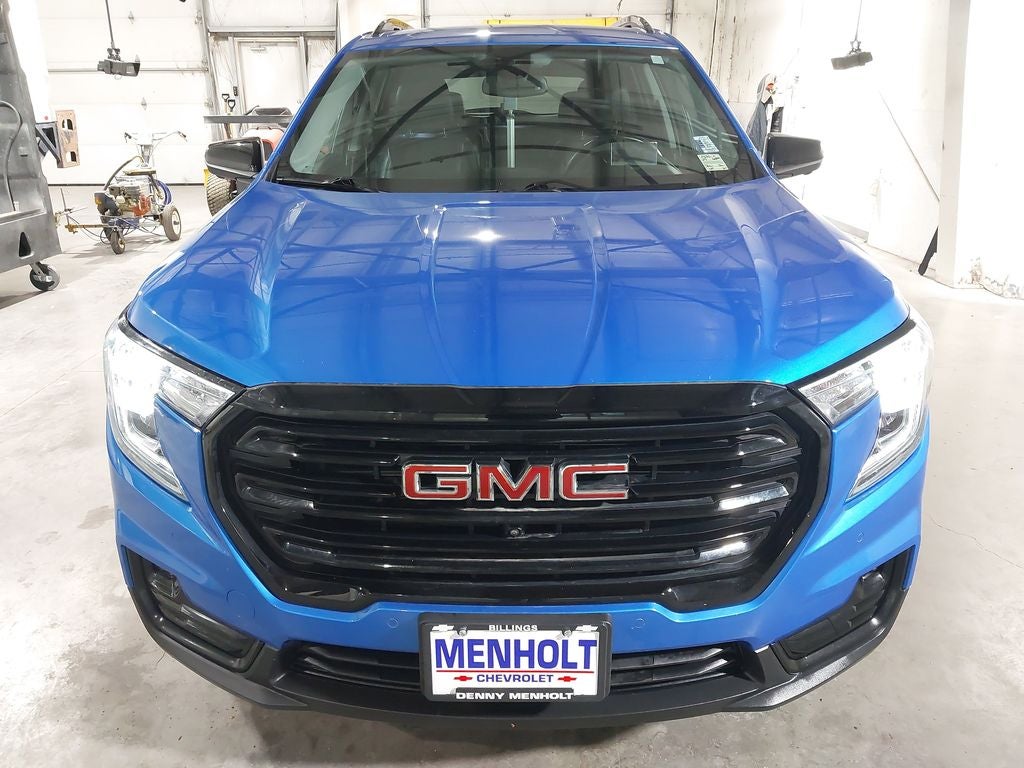 2024 GMC Terrain SLT