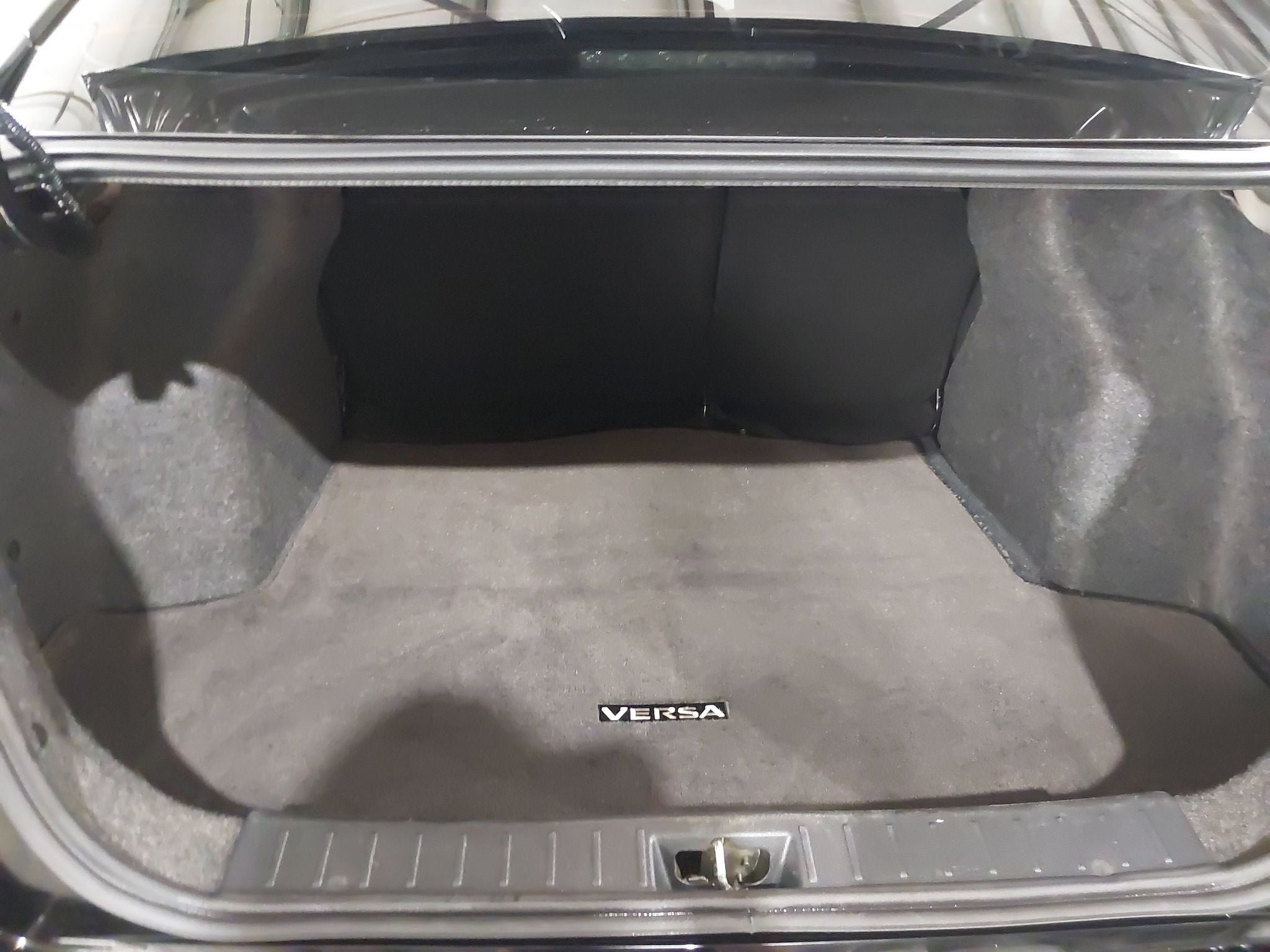 2024 Nissan Versa 1.6 SV
