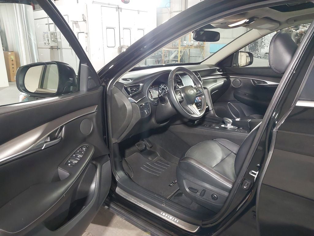 2022 INFINITI QX50 LUXE