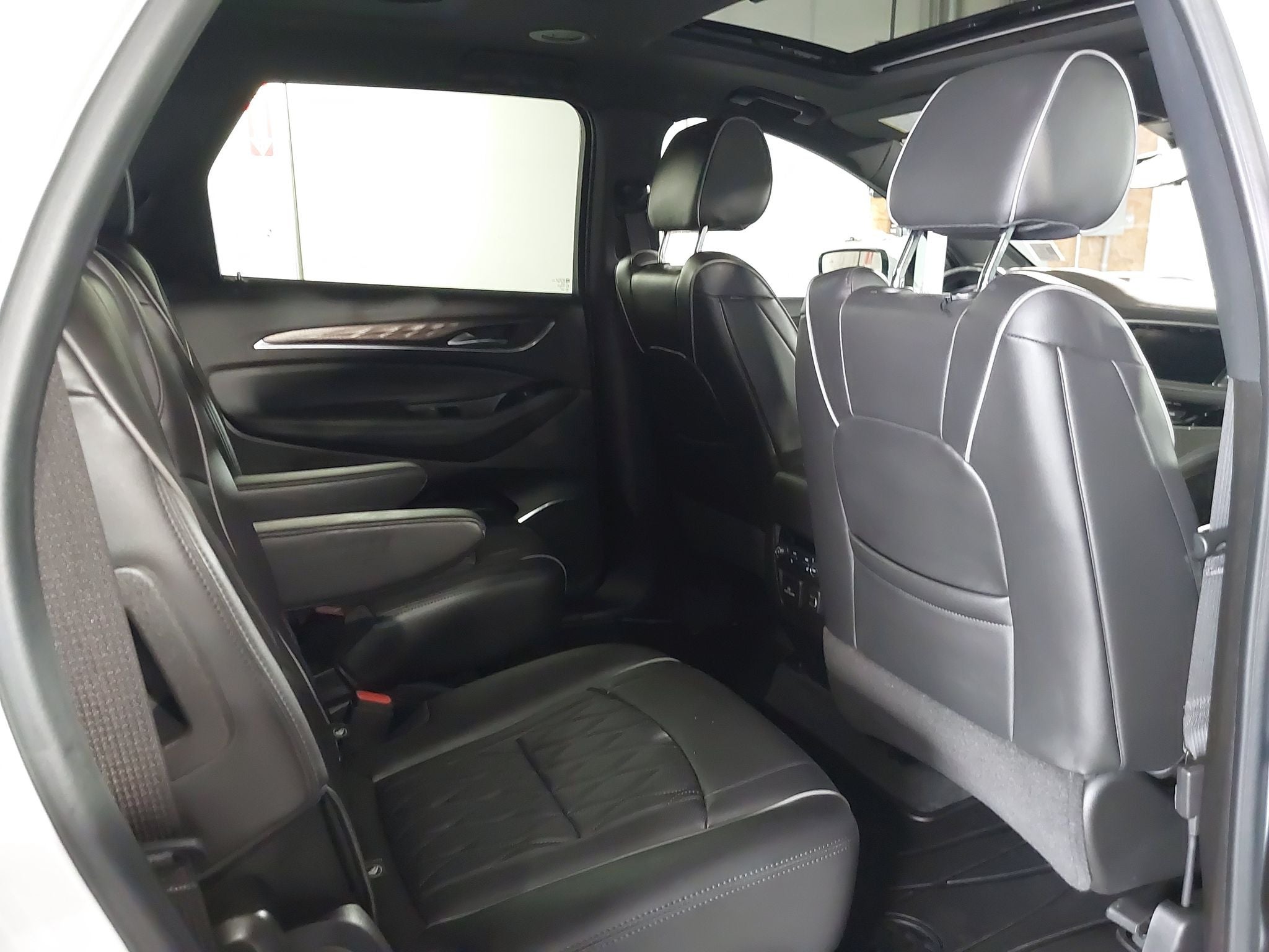 2022 Buick Enclave Avenir