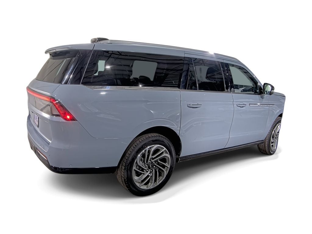 2025 Lincoln Navigator L Reserve