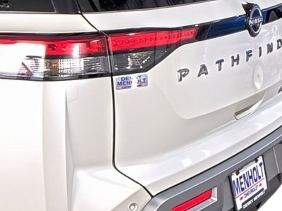 2023 Nissan Pathfinder SL