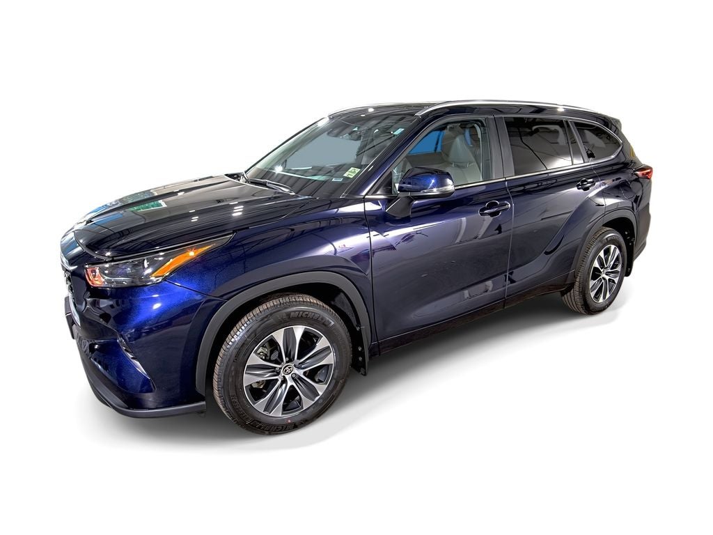 2025 Toyota Highlander LE