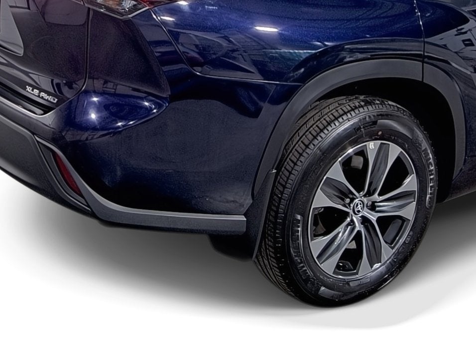 2025 Toyota Highlander LE