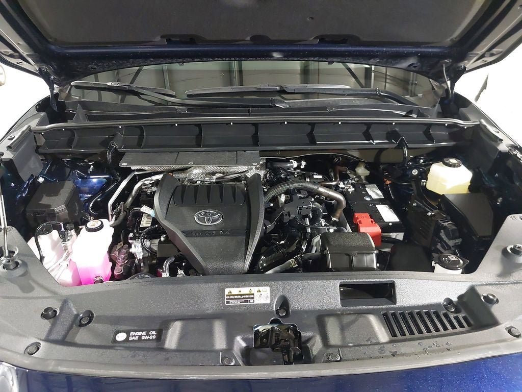 2025 Toyota Highlander LE