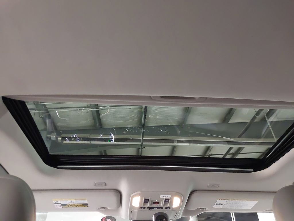 2025 Toyota Highlander LE