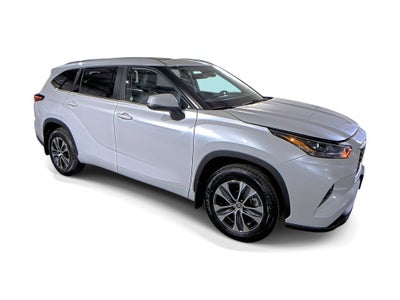 2025 Toyota Highlander LE