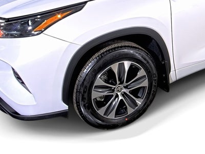 2025 Toyota Highlander LE