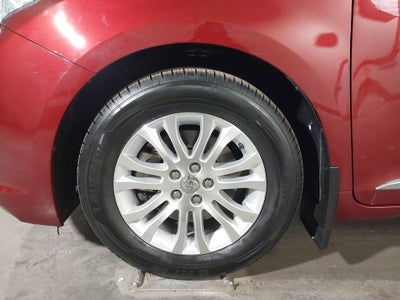 2013 Toyota Sienna XLE AAS