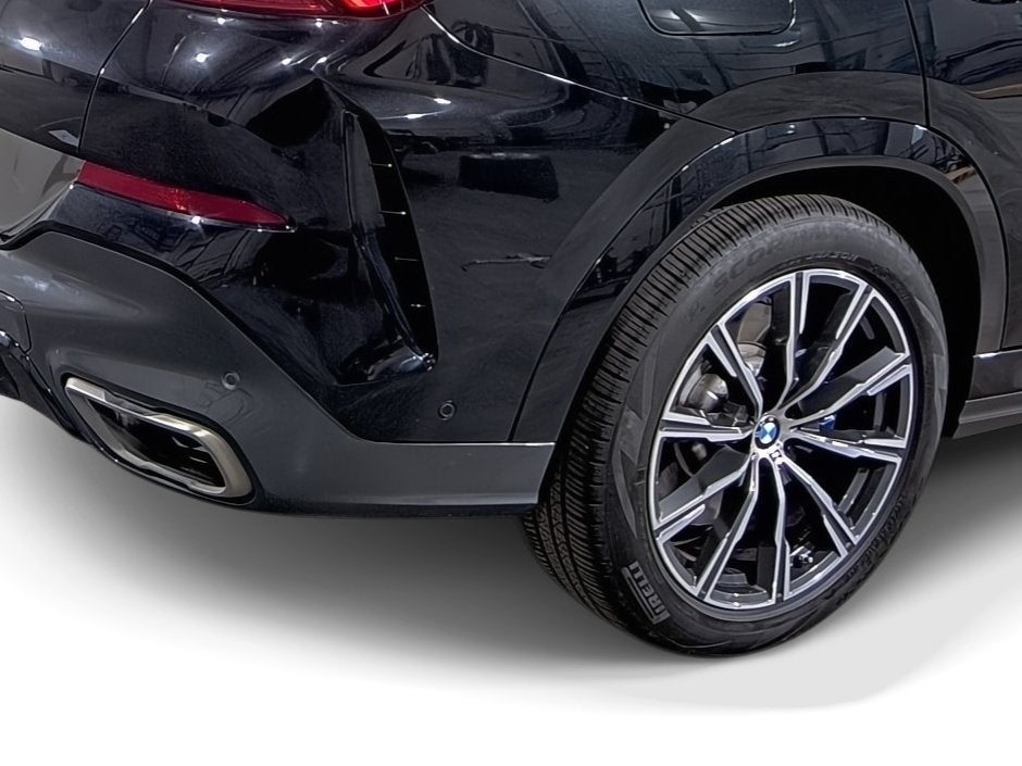 2021 BMW X6 M50i