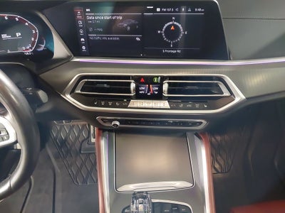 2021 BMW X6 M50i