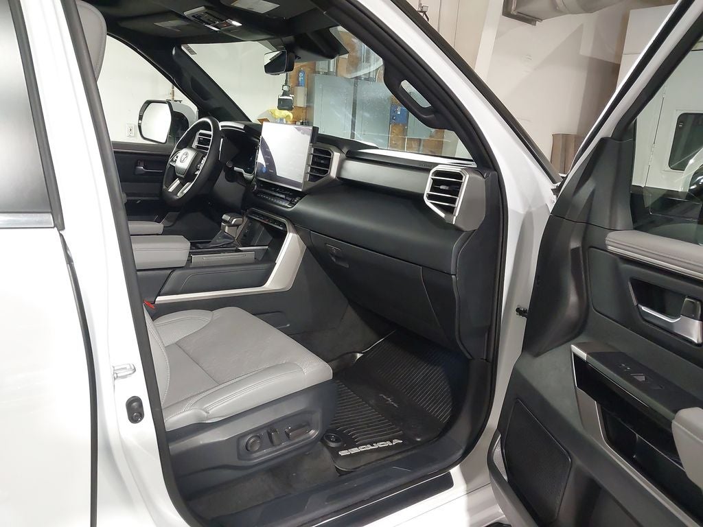 2025 Toyota Sequoia SR5