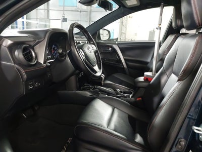 2017 Toyota RAV4 Hybrid SE
