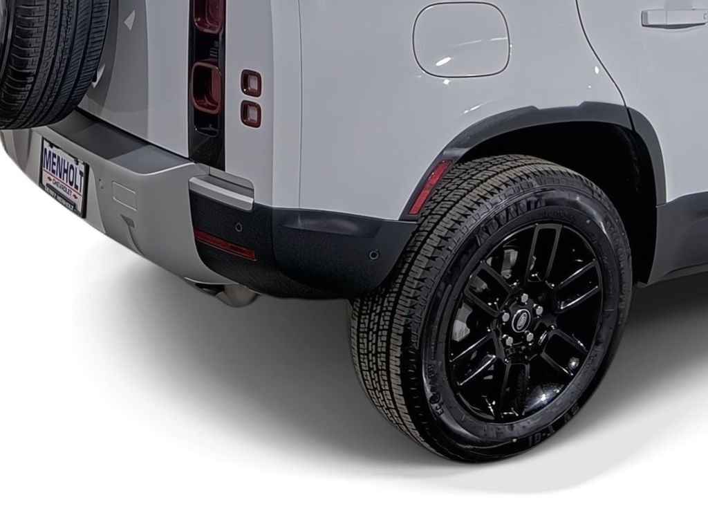 2025 Land Rover Defender S