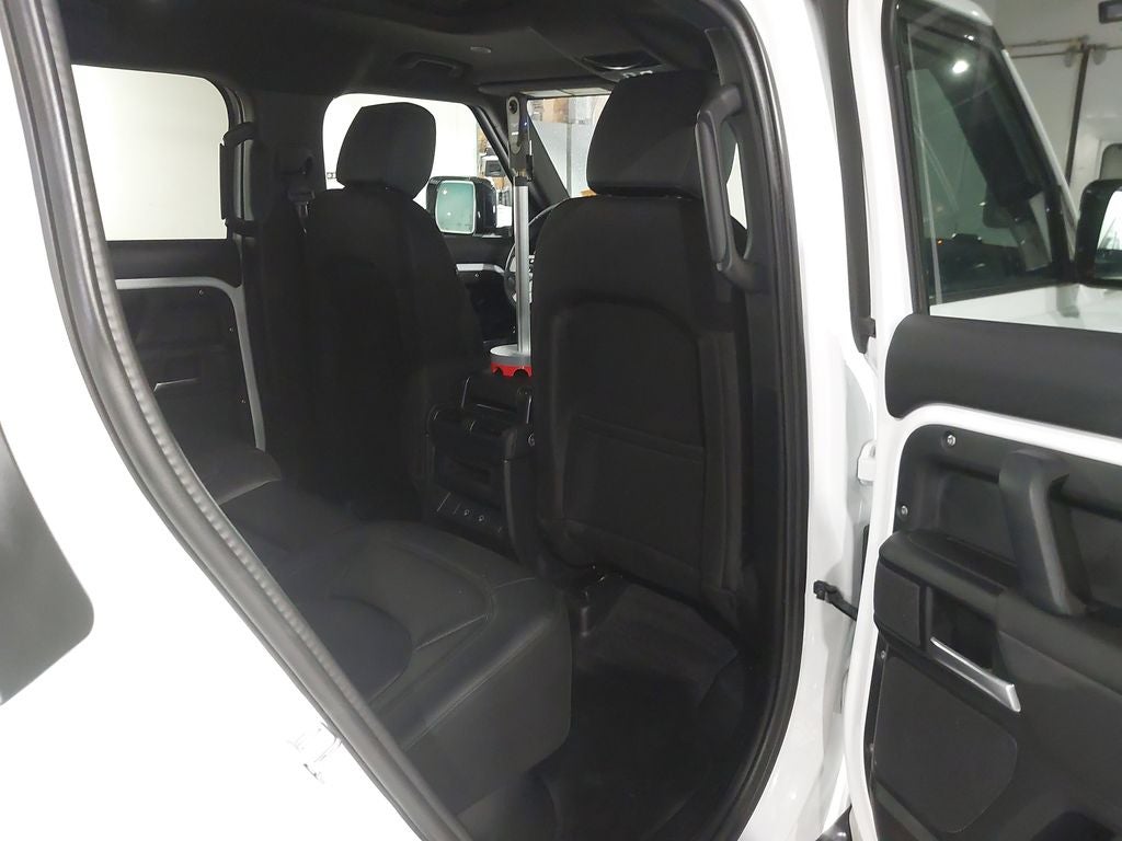 2025 Land Rover Defender S