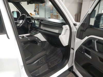2025 Land Rover Defender S
