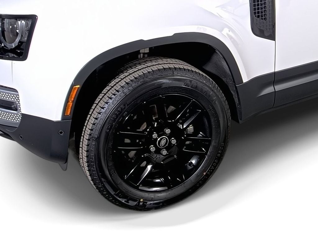 2025 Land Rover Defender S