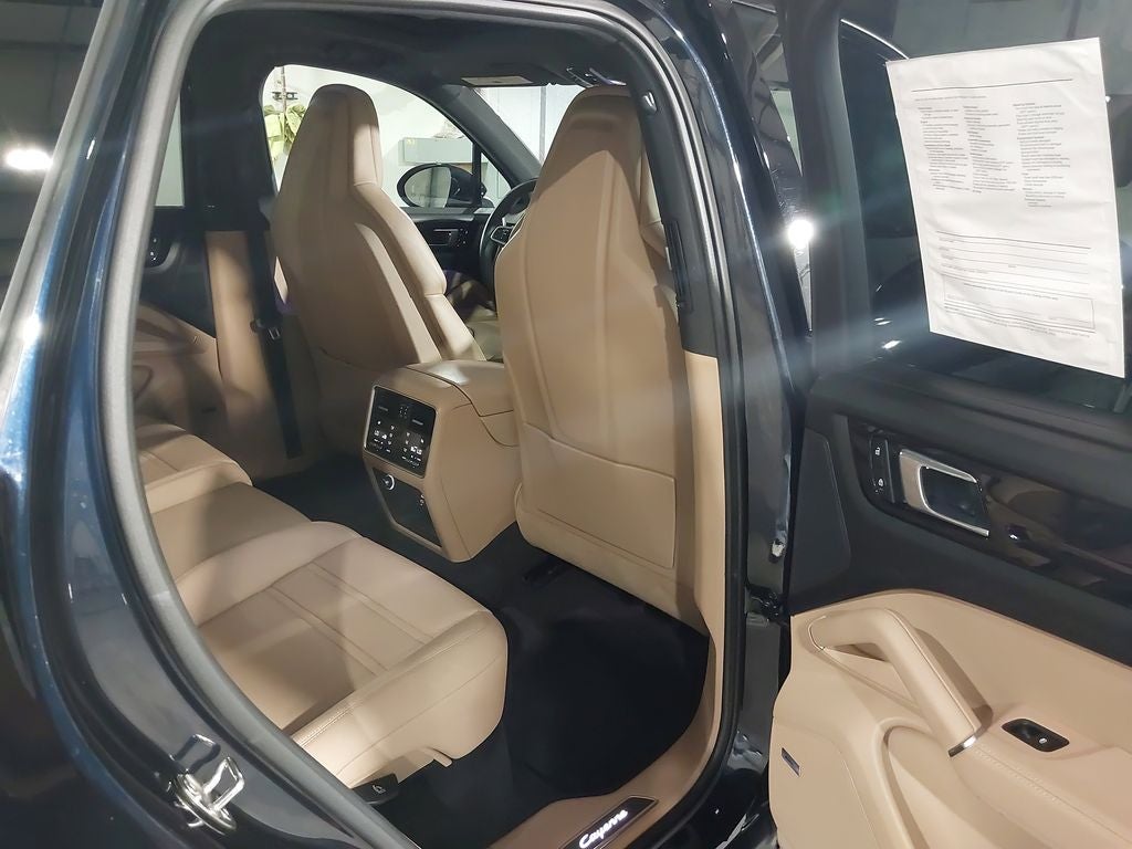 2023 Porsche Cayenne NA