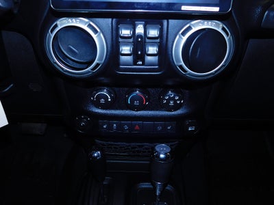 2017 Jeep Wrangler SAHARA CERTIFIED 4X4