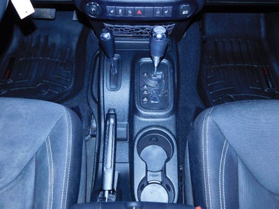 2017 Jeep Wrangler SAHARA CERTIFIED 4X4