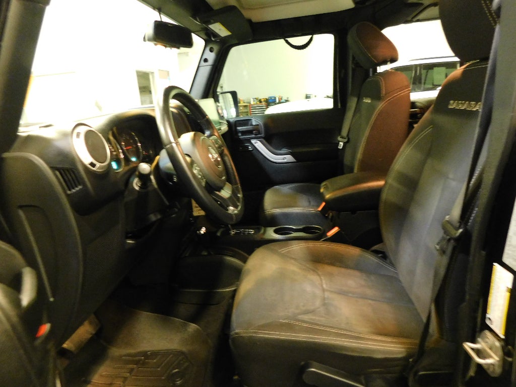 2017 Jeep Wrangler SAHARA CERTIFIED 4X4