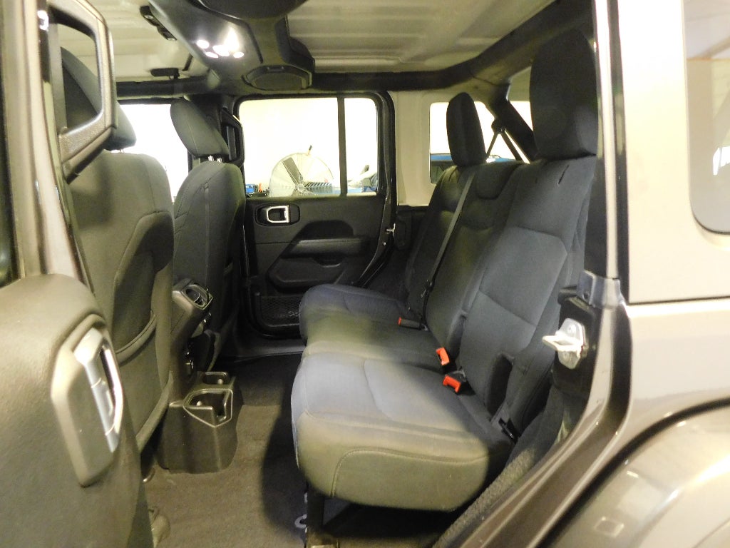 2021 Jeep Wrangler Unlimited Sahara CERTIFIED 4X4