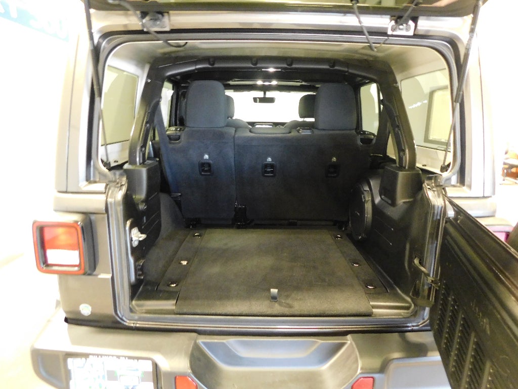 2021 Jeep Wrangler Unlimited Sahara CERTIFIED 4X4