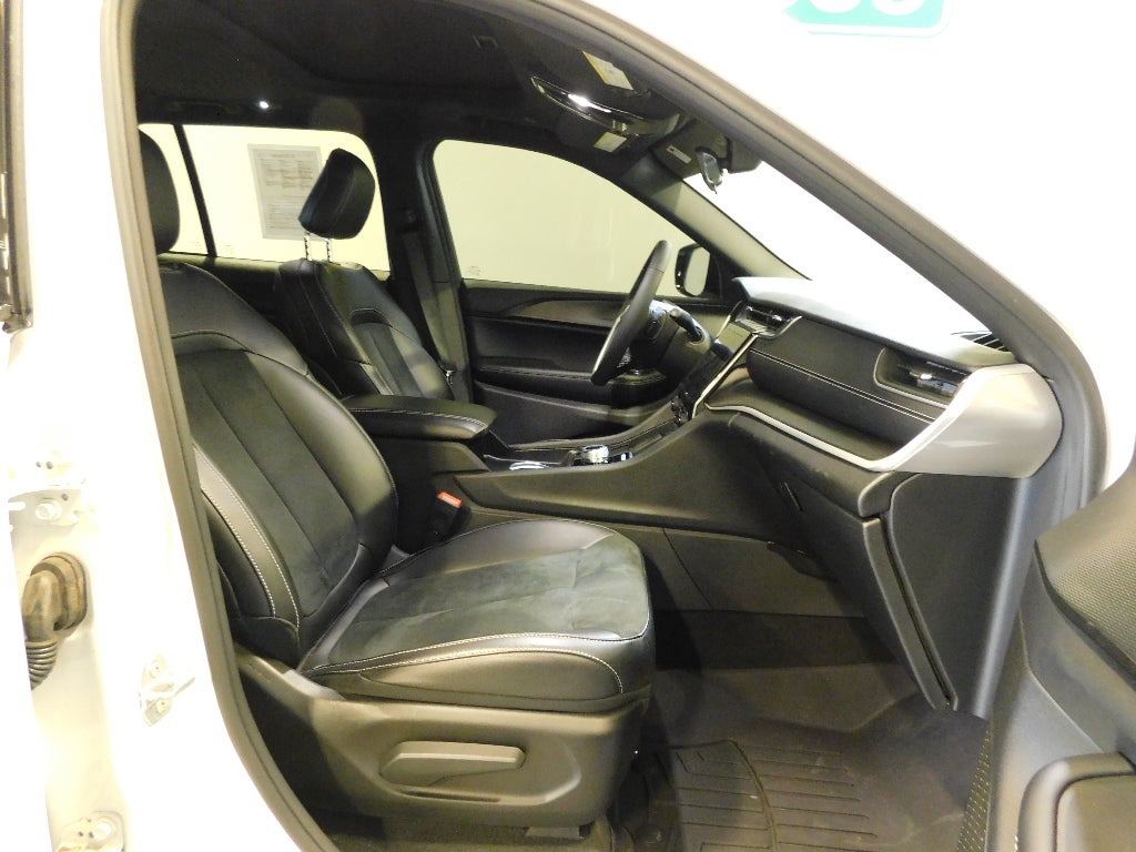 2025 Jeep Grand Cherokee Altitude X CERTIFIED 4X4