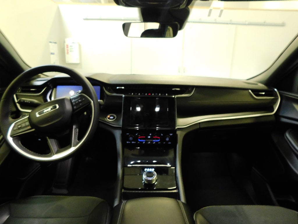 2025 Jeep Grand Cherokee Altitude 4X4