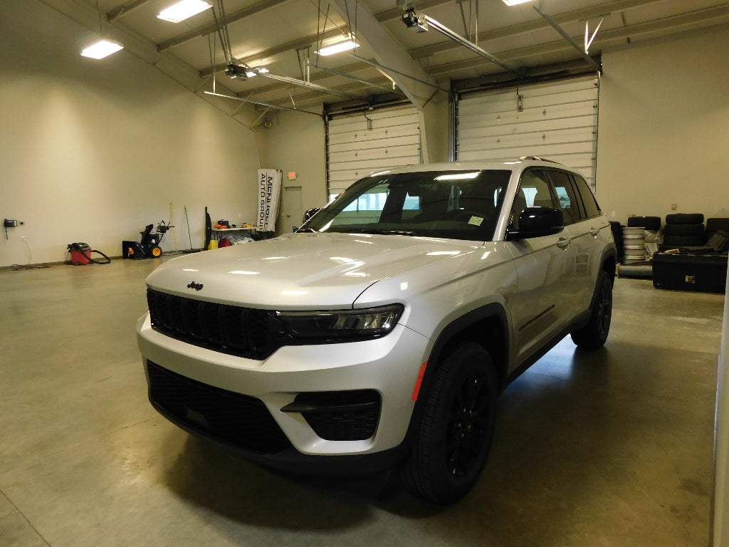 2025 Jeep Grand Cherokee Altitude 4X4