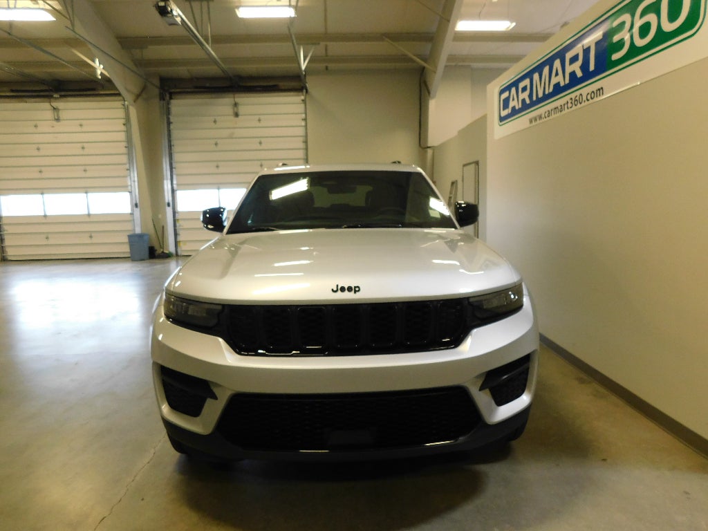 2025 Jeep Grand Cherokee Altitude 4X4