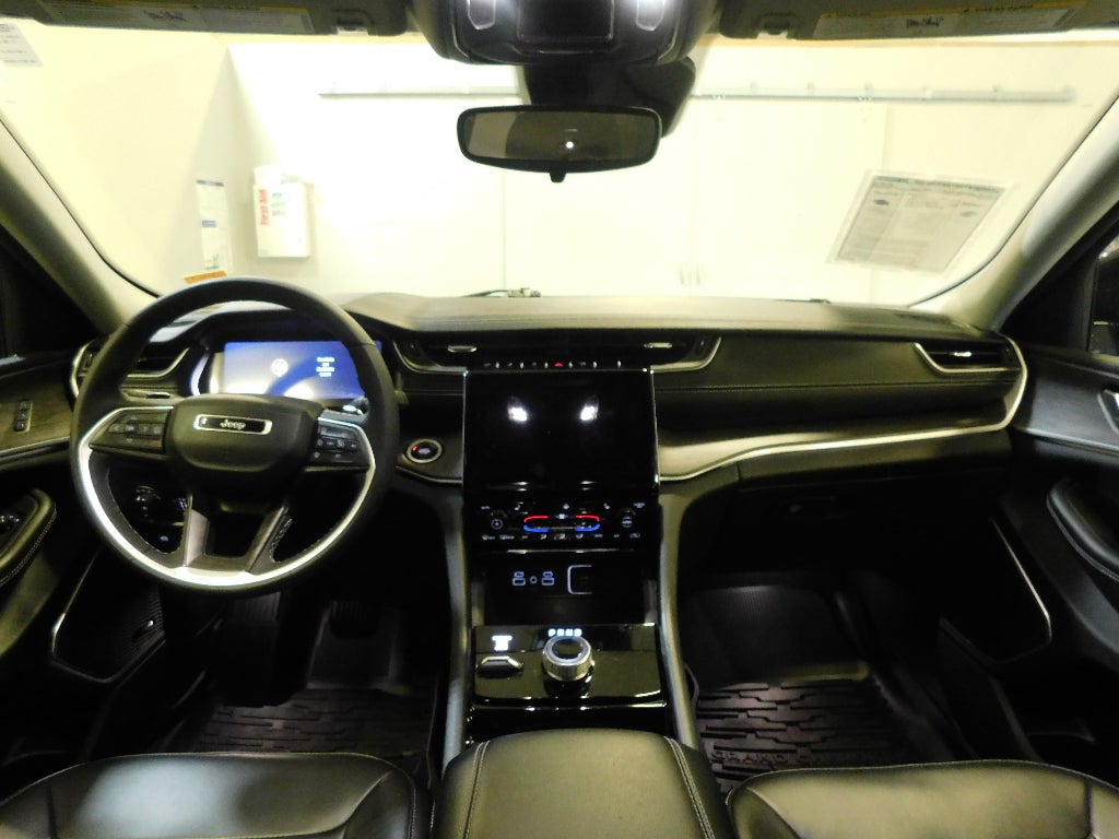 2023 Jeep Grand Cherokee Limited AWD